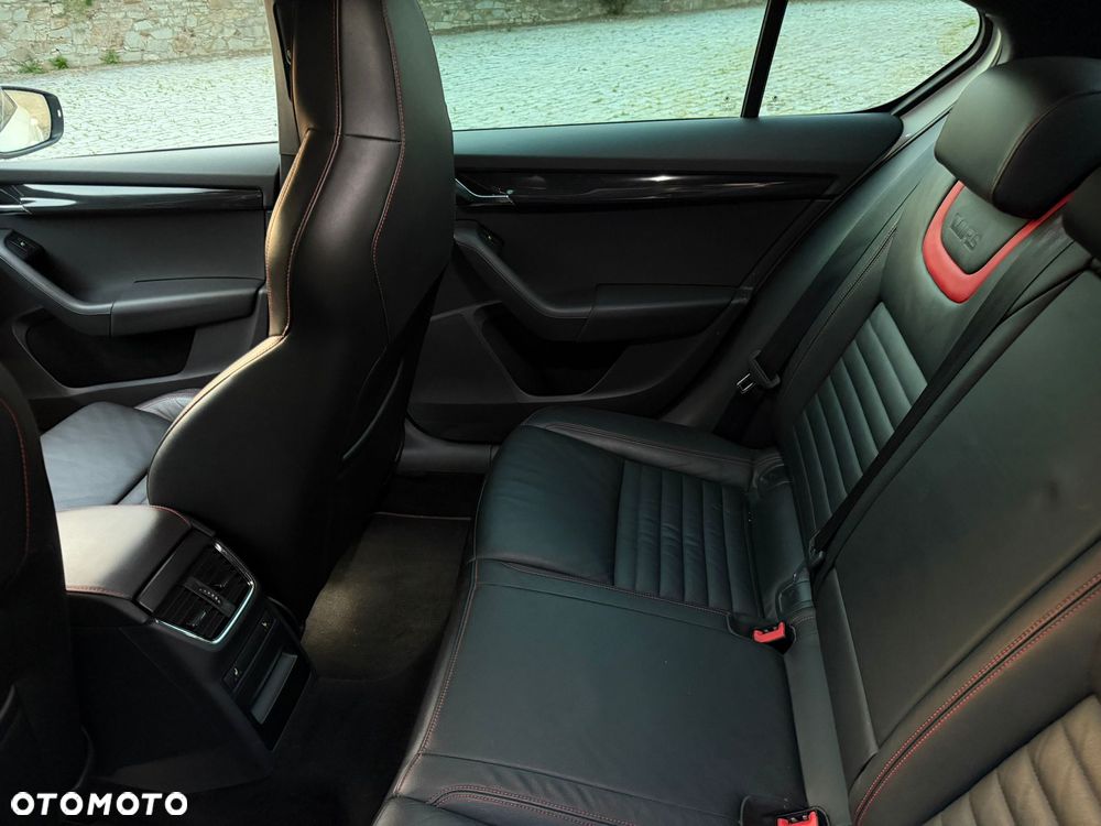Skoda Octavia 2.0 TDI RS - 15