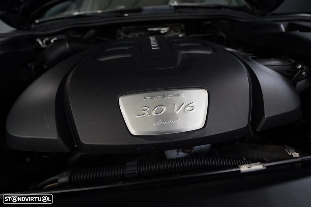 Porsche Cayenne - 31