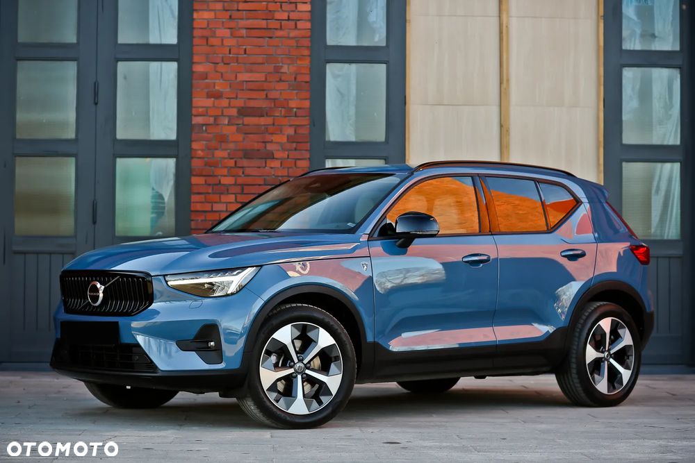 Volvo XC 40 B4 B AWD DKG Ultimate Bright - 8