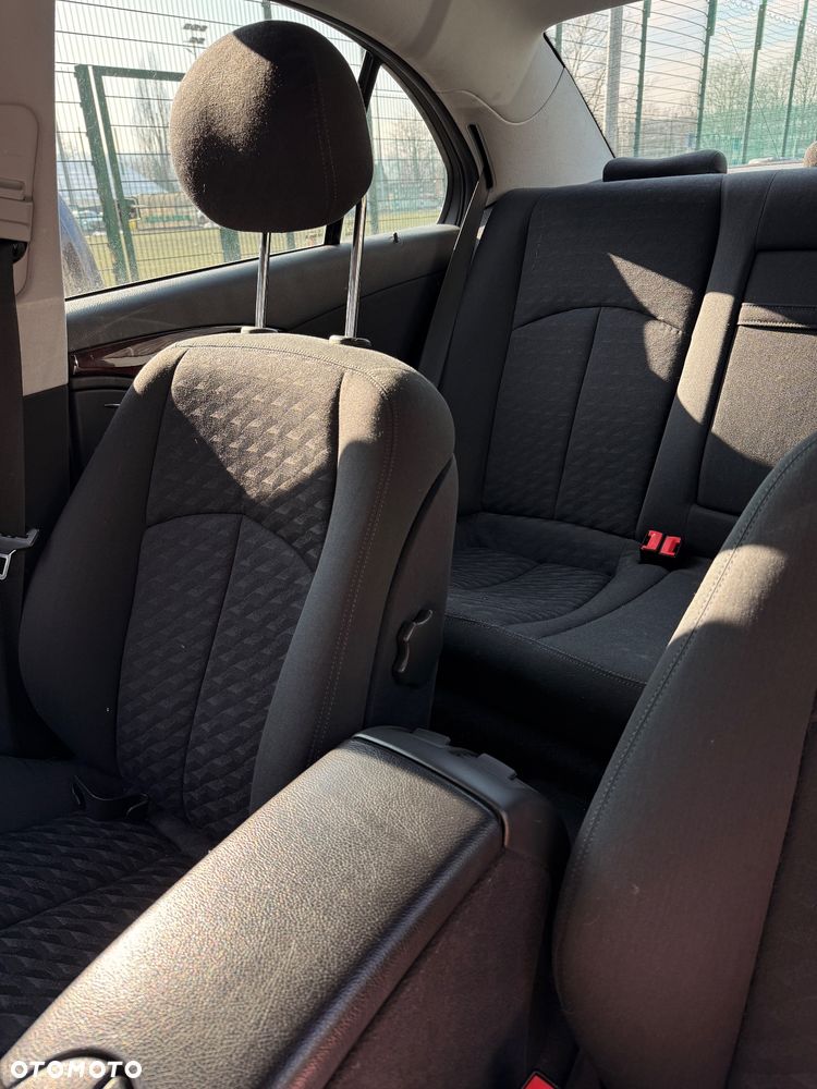 Mercedes-Benz Klasa E - 6