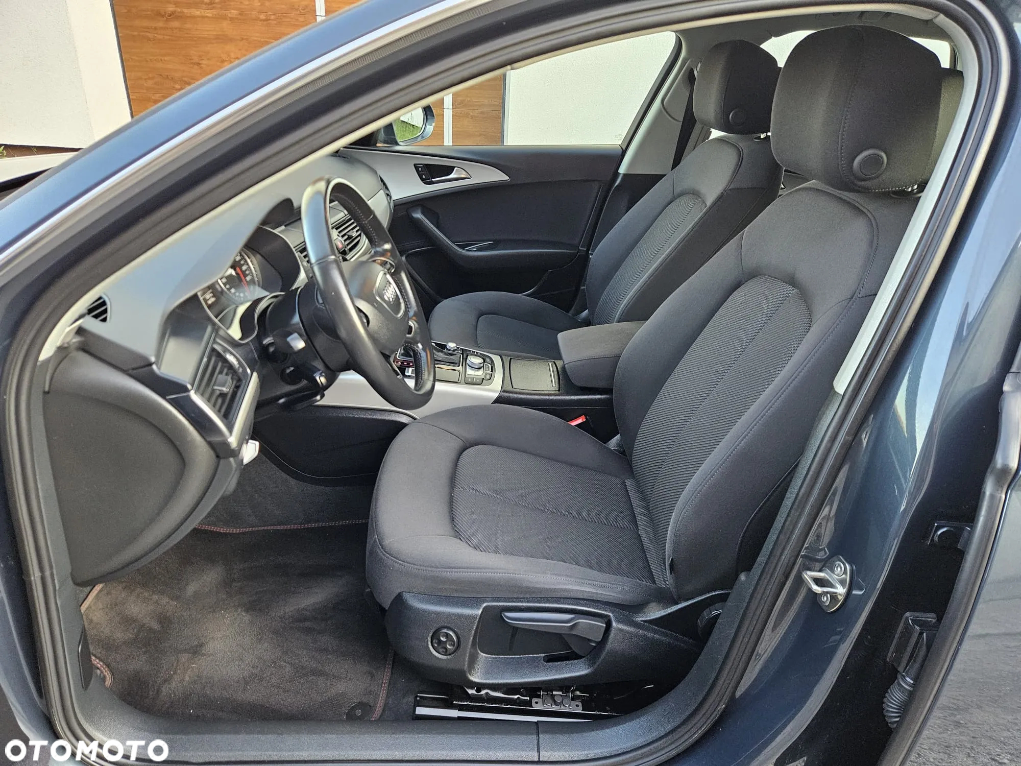 Audi A6 Avant 2.0 TDI Ultra DPF S tronic - 8