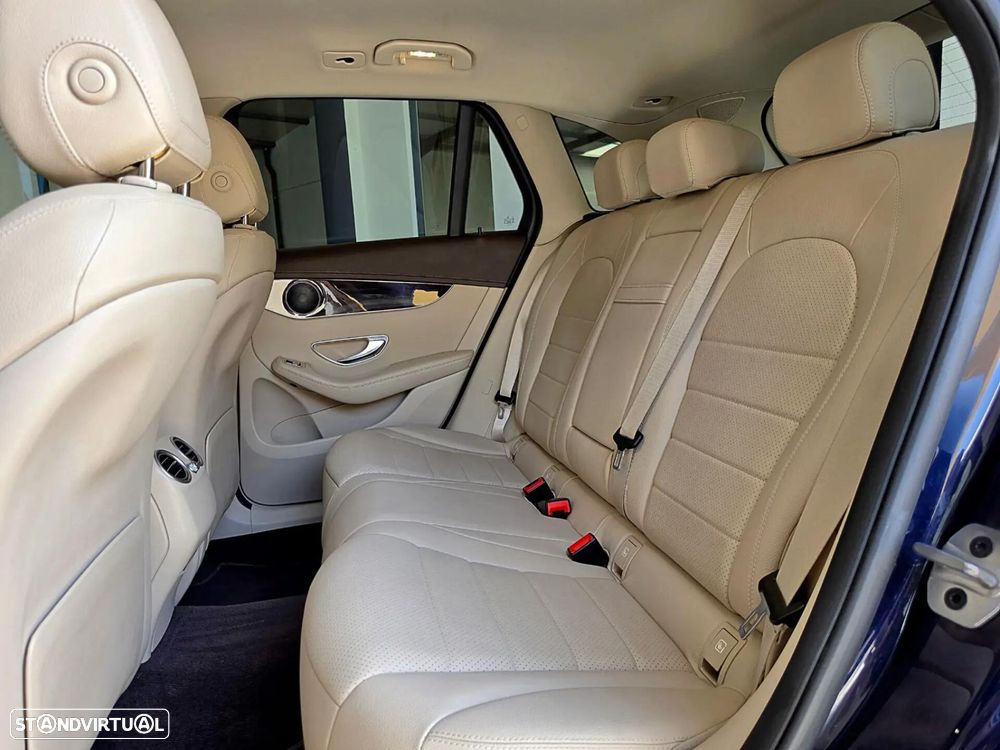 Mercedes-Benz GLC 300 e 4Matic - 43