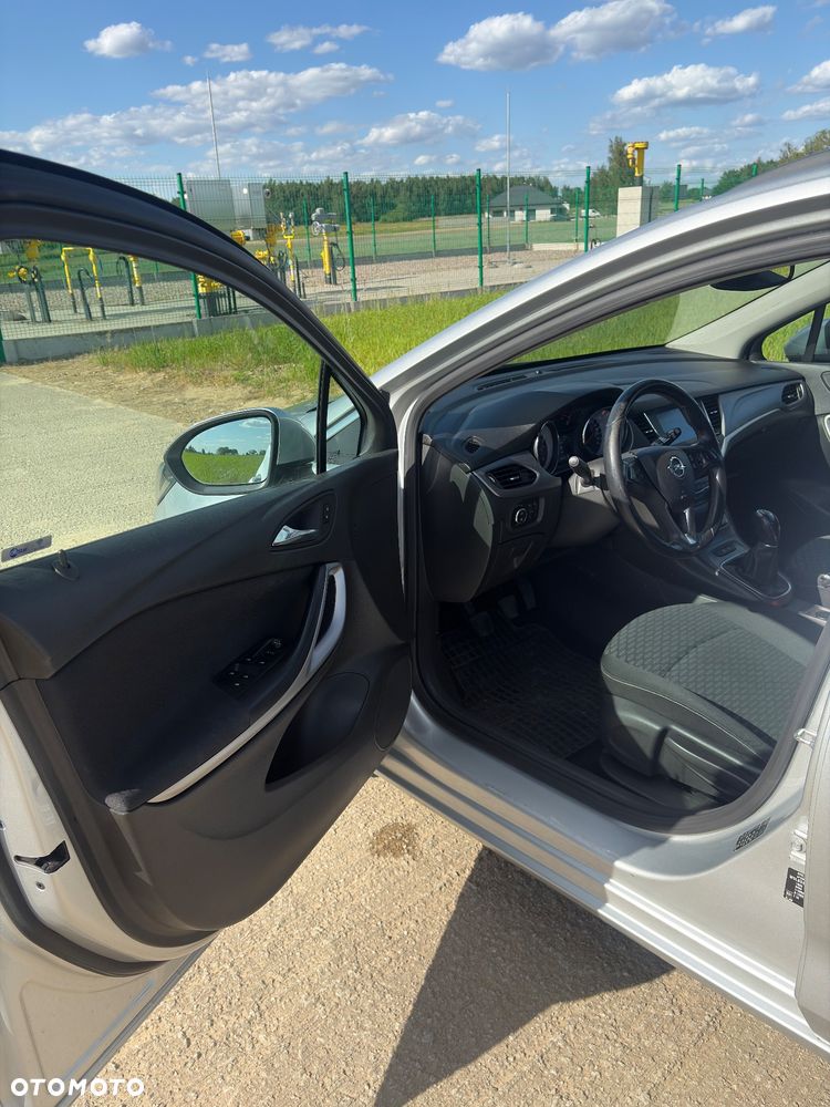 Opel Astra 1.6 CDTI Cosmo - 9