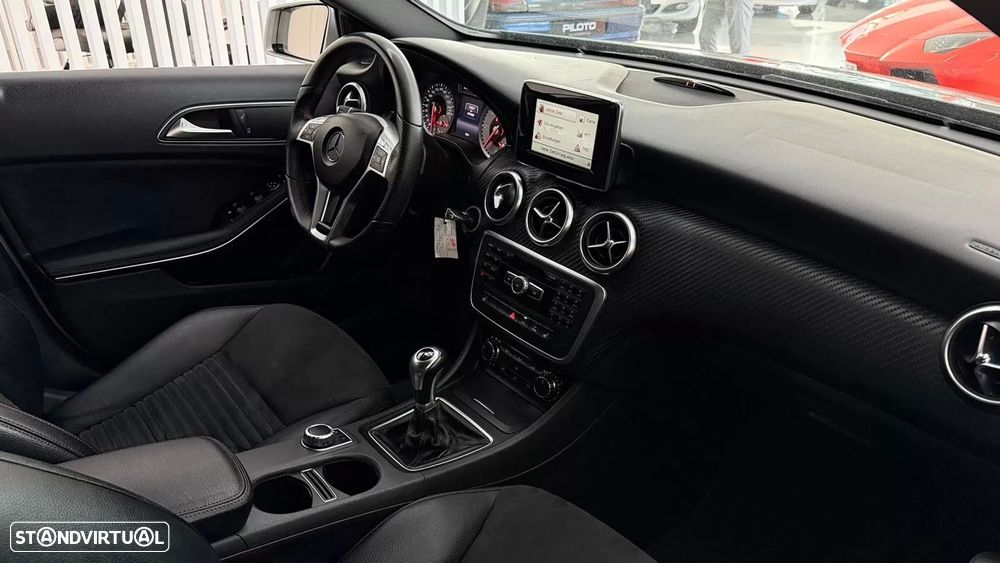 Mercedes-Benz A 200 CDI BE AMG Line - 19