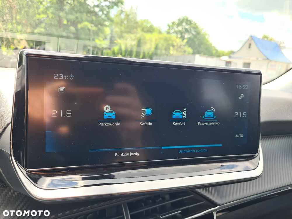 Peugeot 2008 1.5 BlueHDi Allure Pack S&S EAT8 - 19