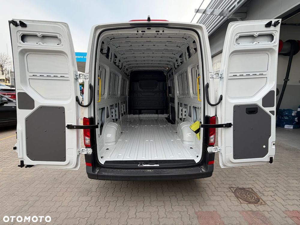 Volkswagen Crafter - 10