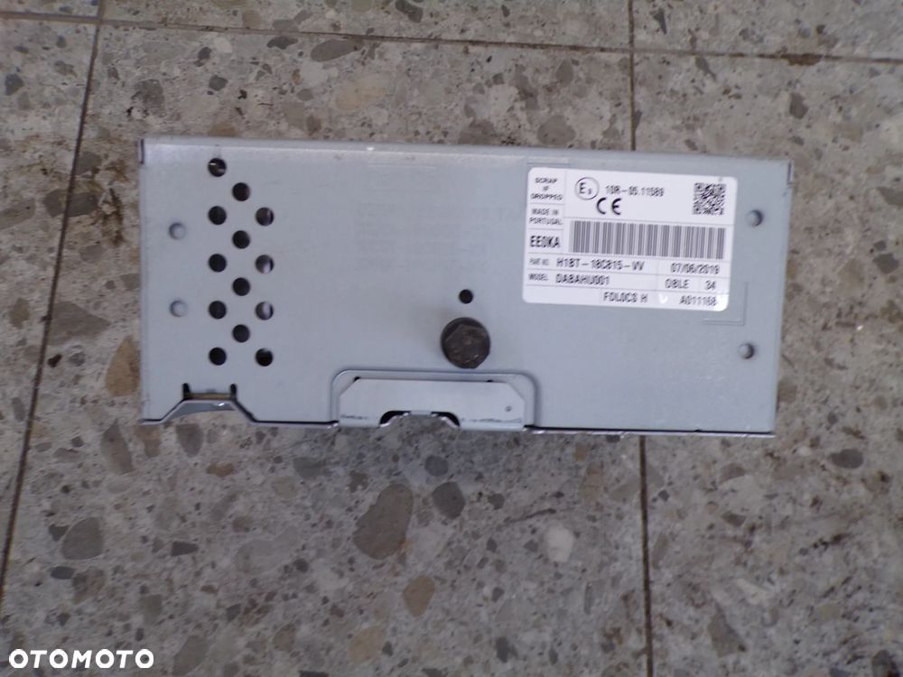 RADIO FORD FIESTA MK8 H1BT-18C815-W - 4