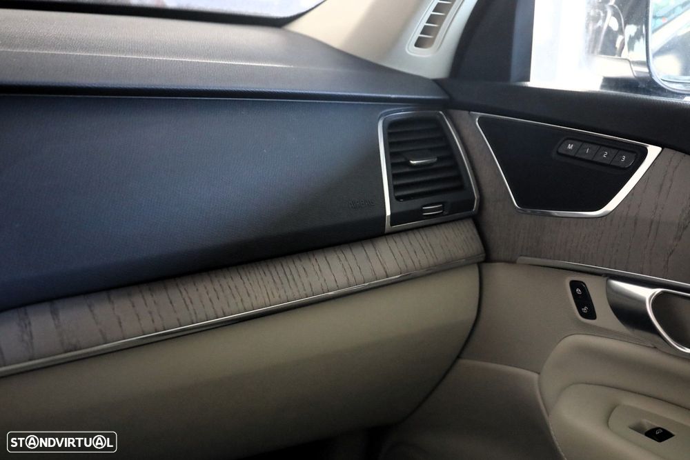 Volvo XC 90 2.0 T8 PHEV Core AWD - 36