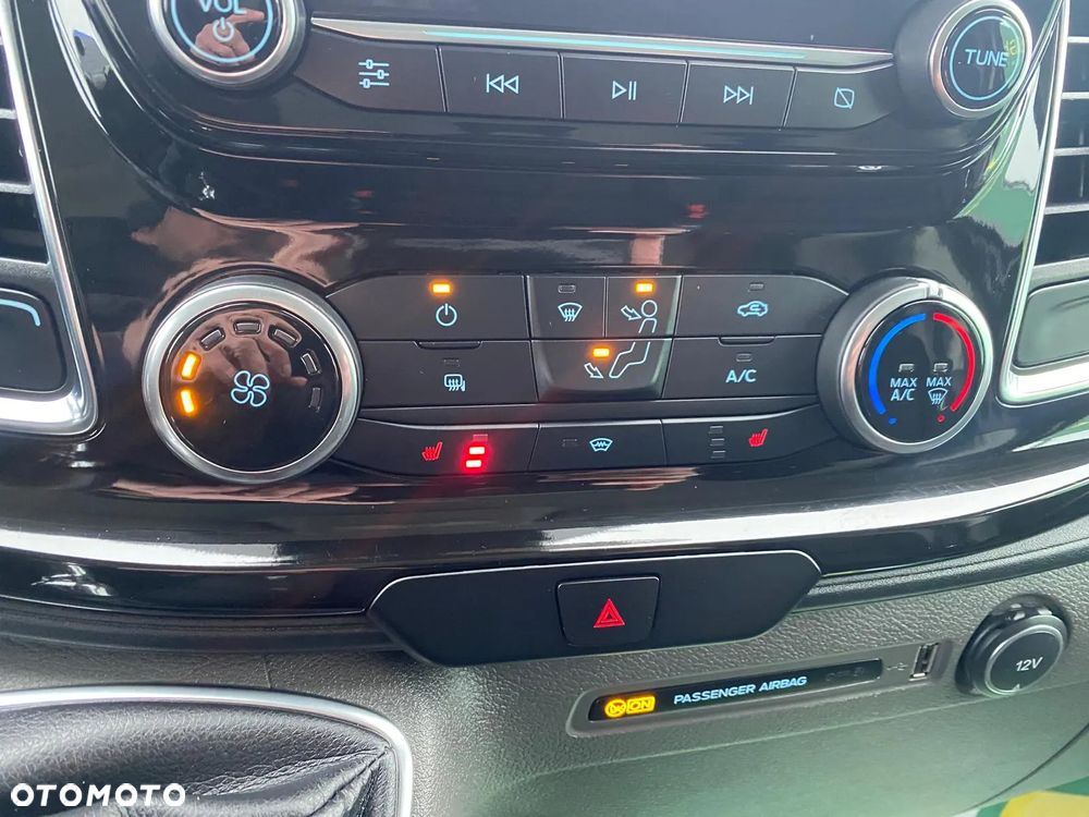 Ford TRANSIT  CUSTOM - 13