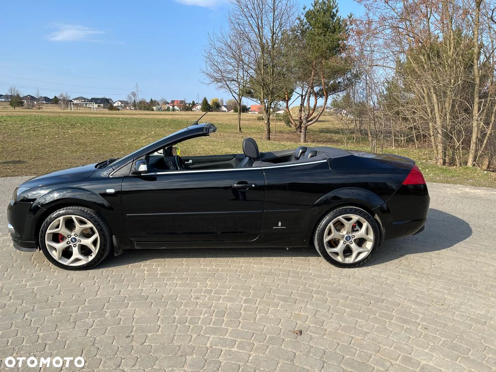 Ford Focus 2.0 16V Titanium - 4