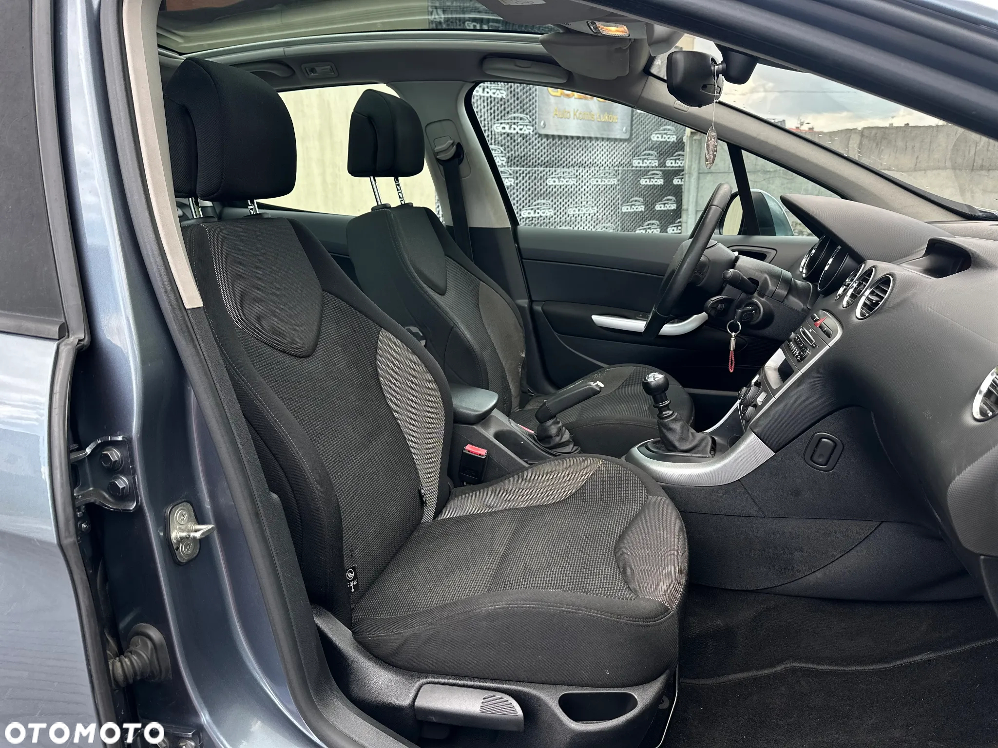 Peugeot 308 HDi FAP 110 Platinum - 10