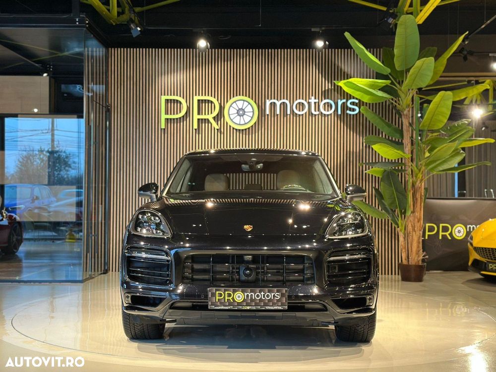 Porsche Cayenne S - 2