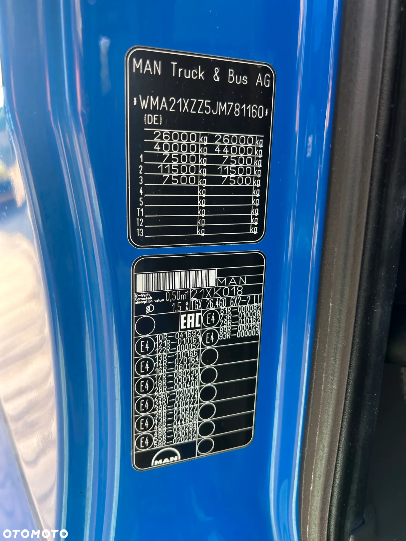 MAN TGX 26.460 KM / BDF 6x2 / AUTOMAT / RETARDER / 3 OSIE !! - 40