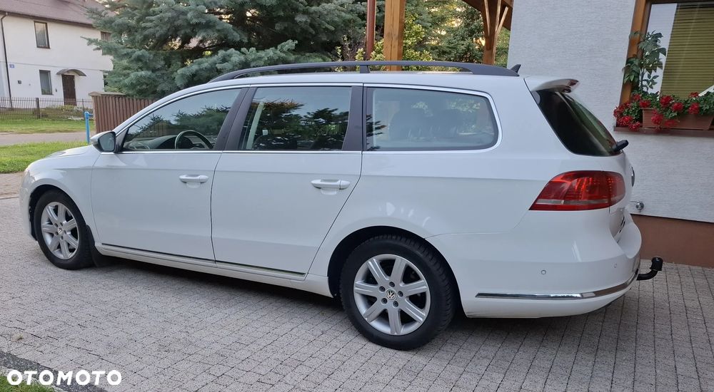 Volkswagen Passat 2.0 TDI DPF DSG Comfortline - 24