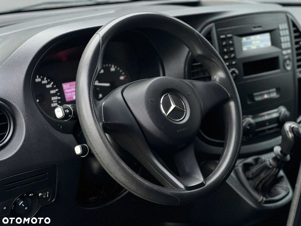 Mercedes-Benz Vito 109 - 24