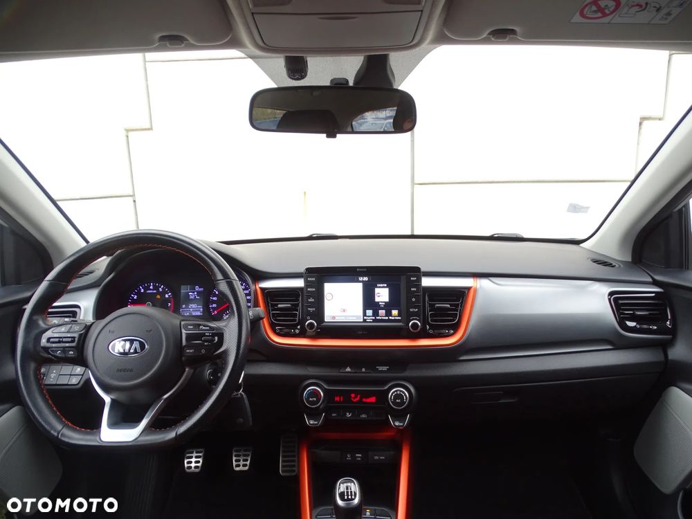 Kia Stonic 1.0 T-GDI 120 Platinum Edition - 8