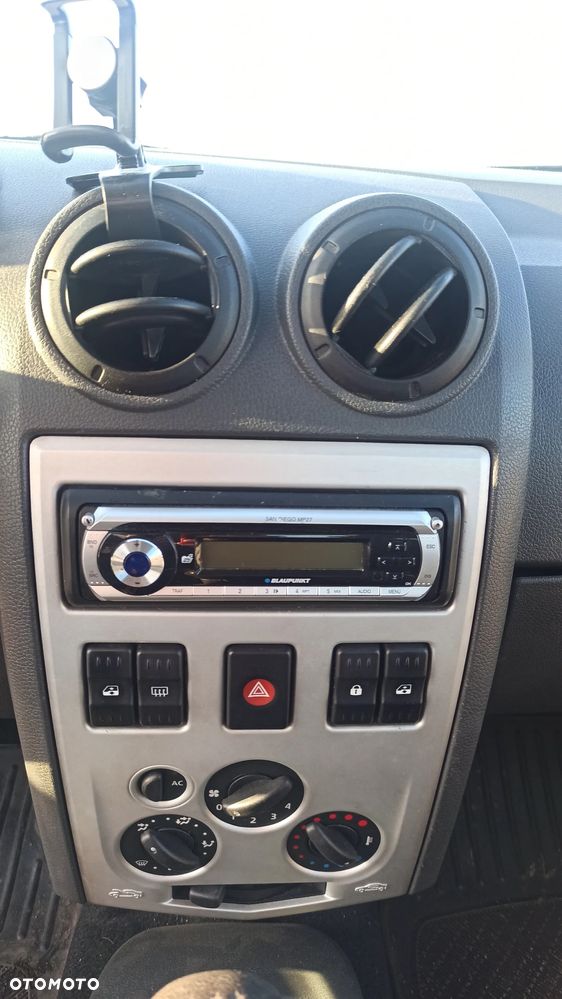 Dacia Logan 1.4 Laureate - 16