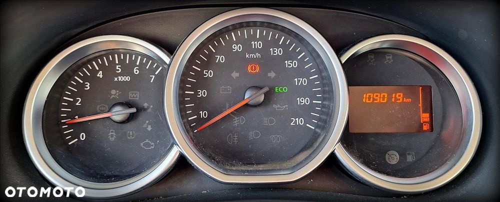 Dacia Lodgy 1.6 SCe Laureate S&S - 11