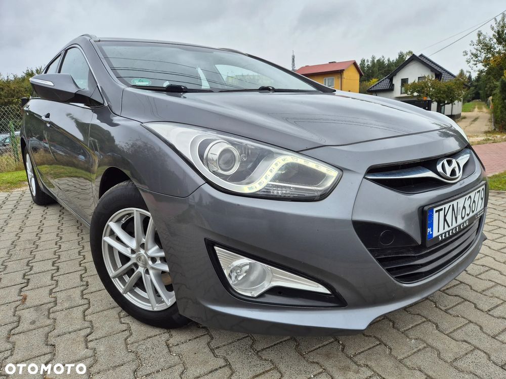 Hyundai i40 i40cw 1.7 CRDi Fifa World Cup Edition