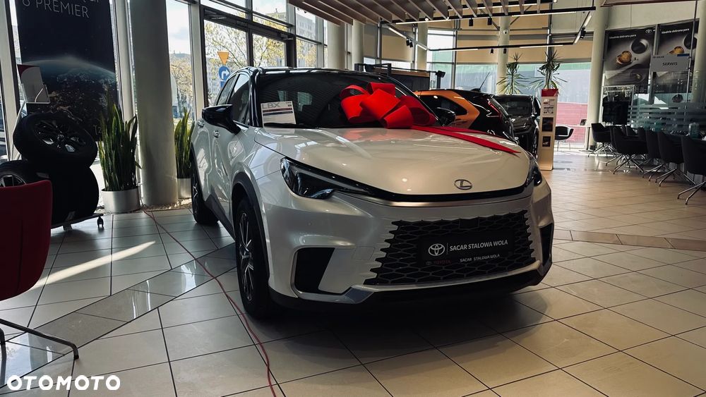 Lexus LBX 1.5 Hybrid Emotion - 1