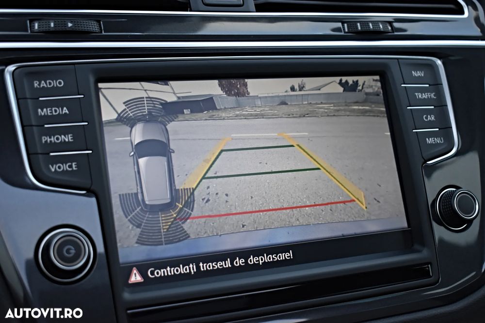 Volkswagen Tiguan 2.0 TDI SCR 4MOTION (BlueMotion Techn.) DSG Trendline - 31