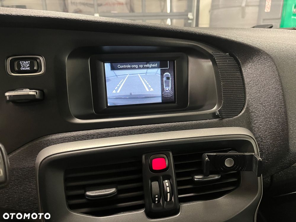 Volvo V40 D2 - 26