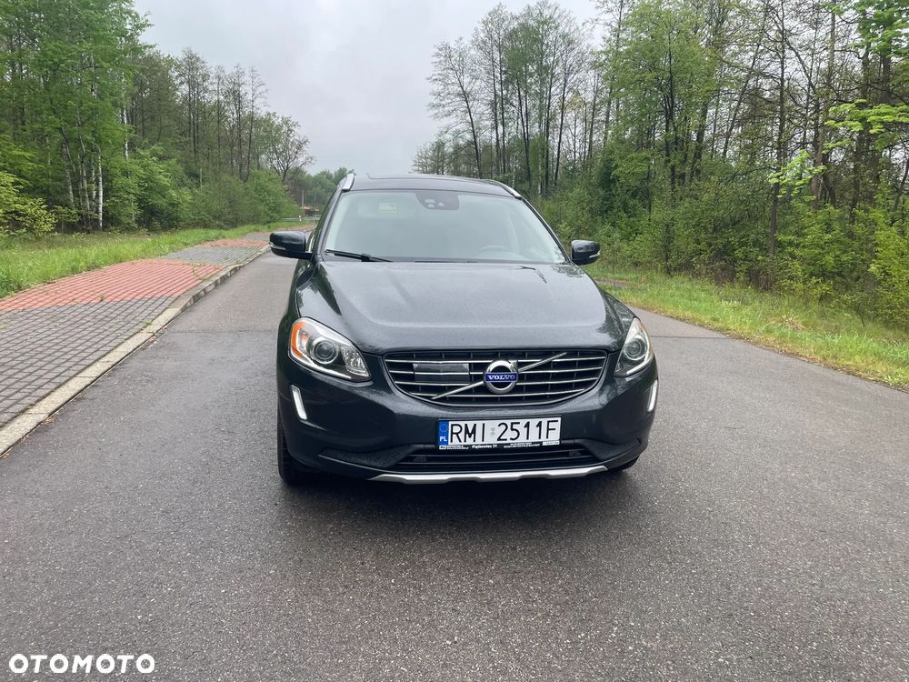 Volvo XC 60 T5 AWD Summum - 1