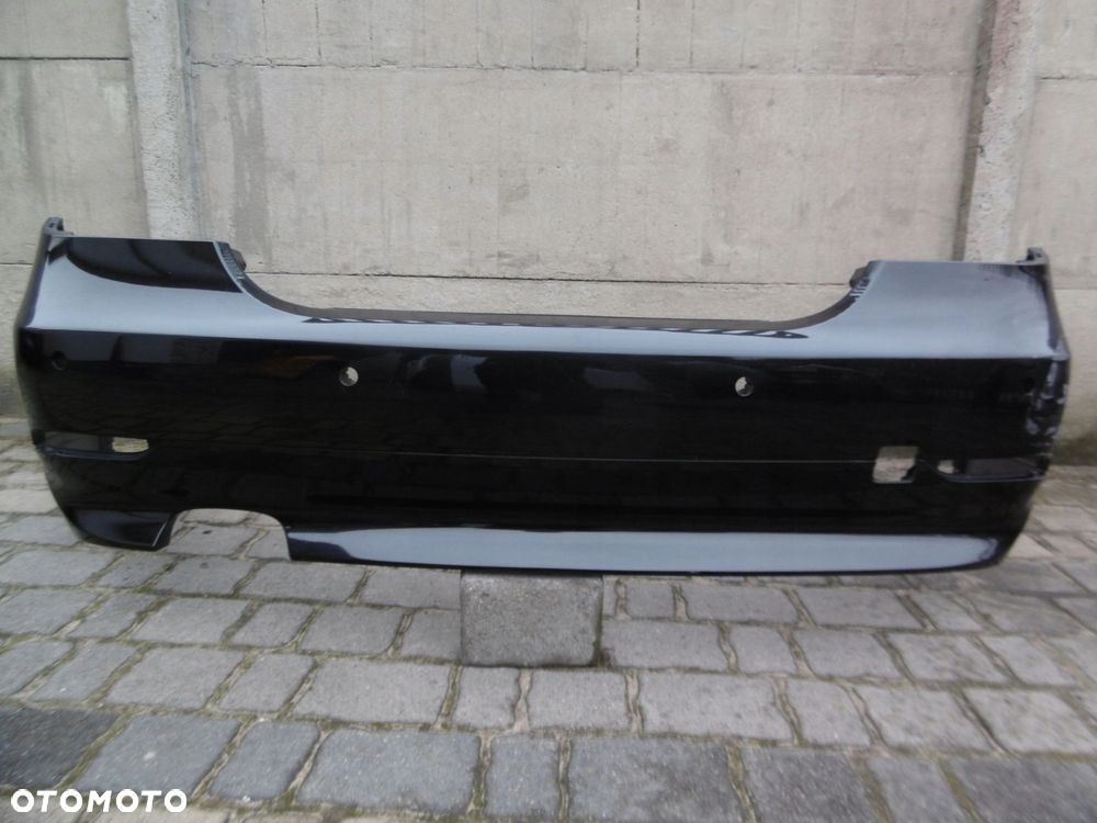 bmw 5 e60 sedan - zderzak tylny - 1