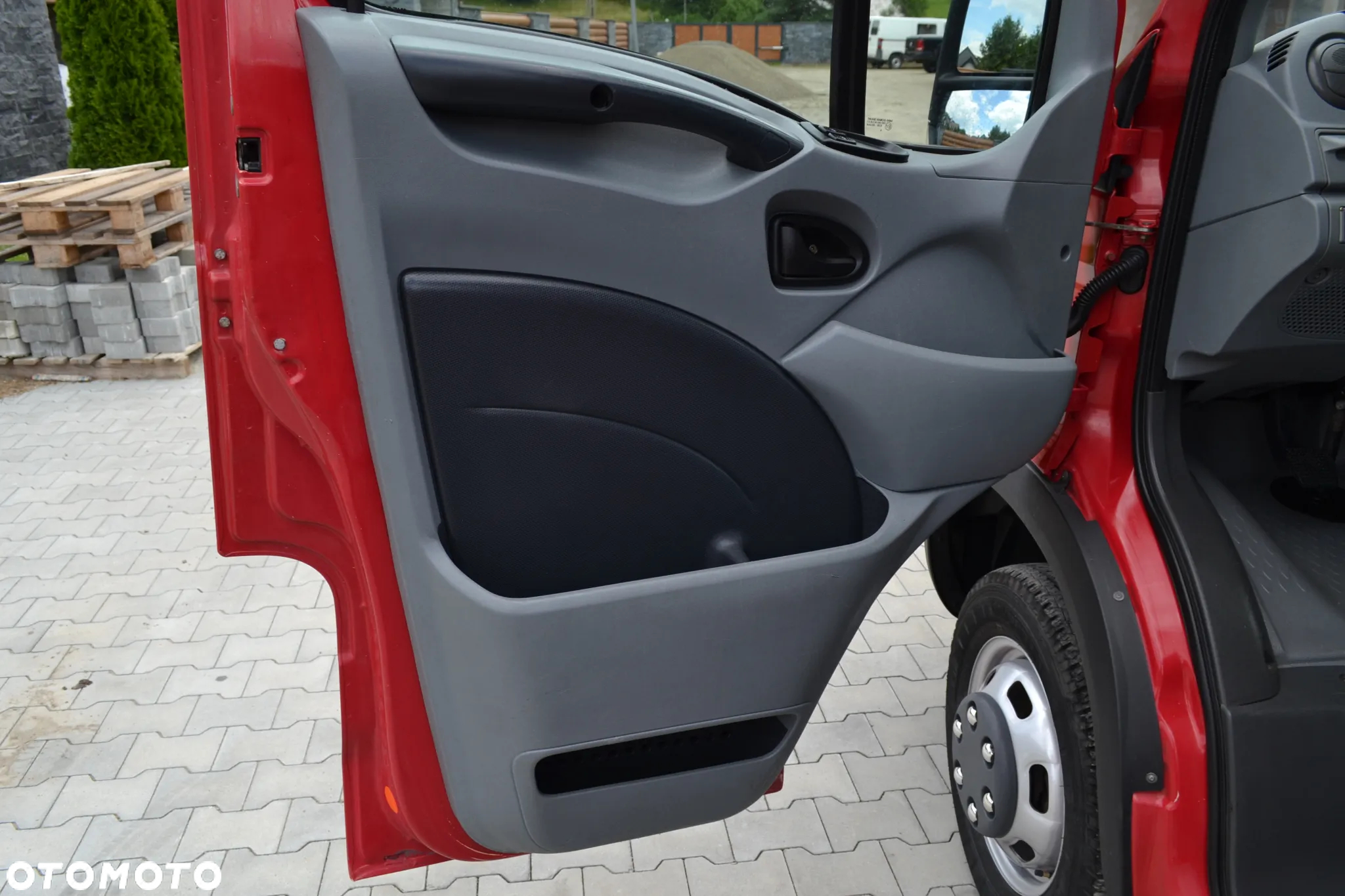 Iveco Daily 35C12 - 28