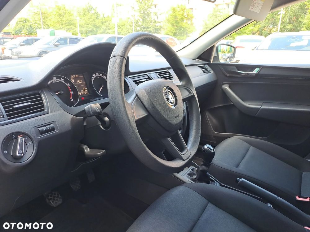 Skoda RAPID 1.0 TSI Active - 14