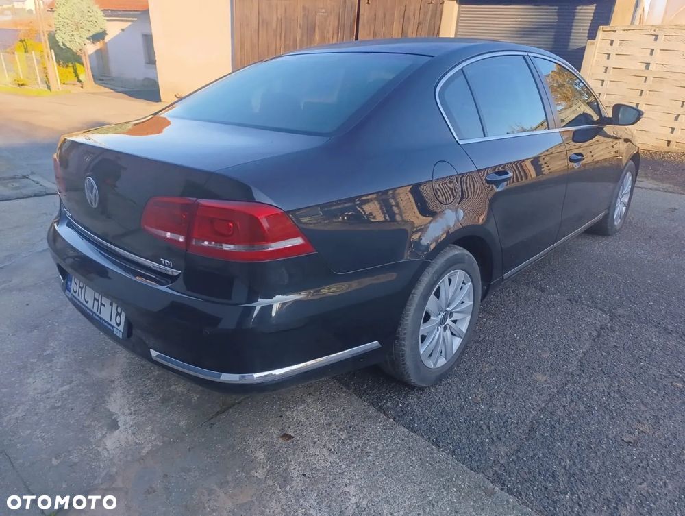 Volkswagen Passat - 2