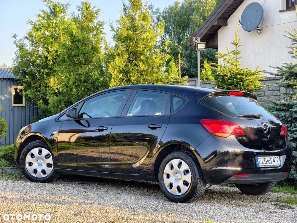 Opel Astra 1.6 Enjoy - 20