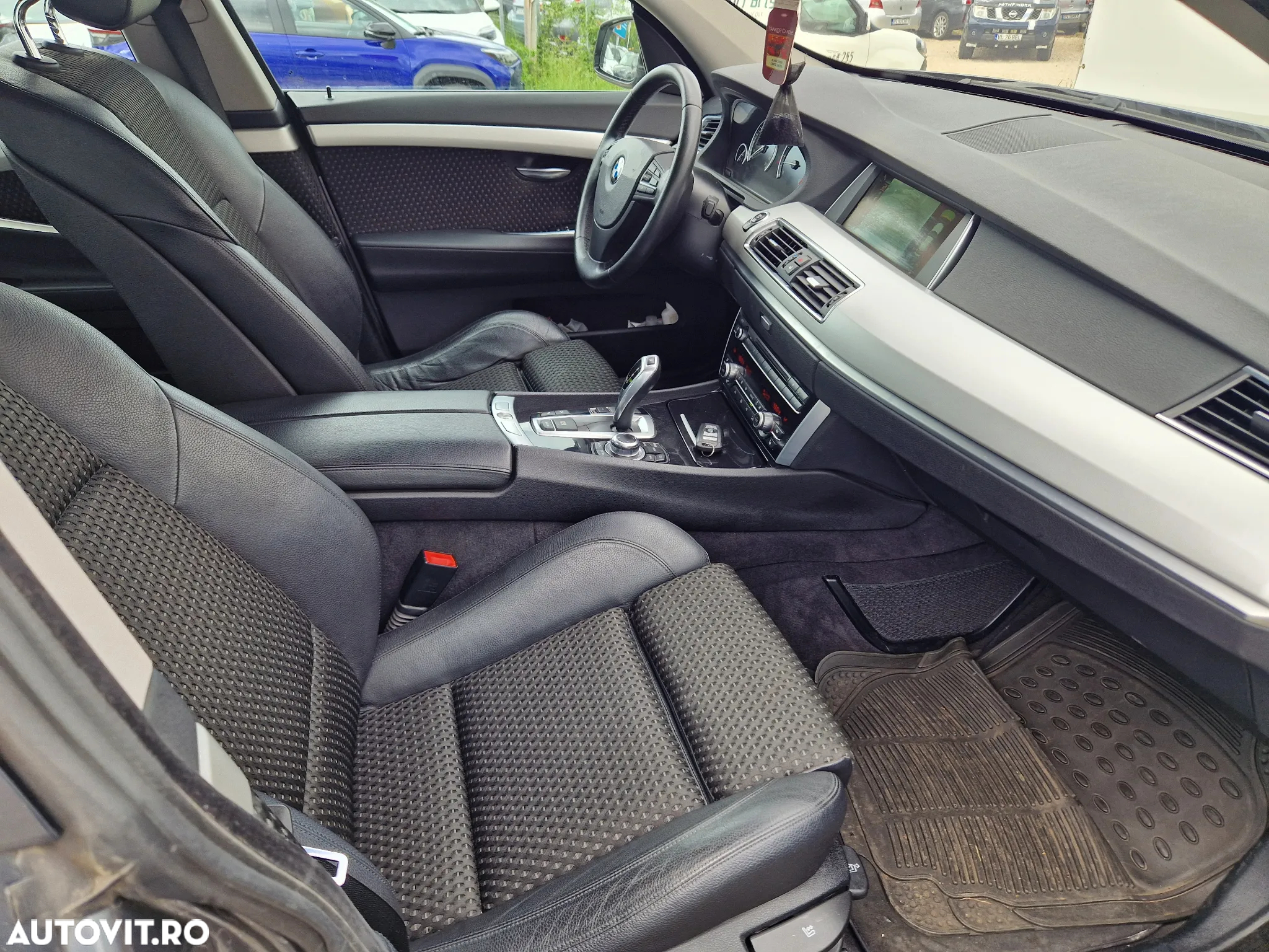 BMW Seria 5 530d Touring Aut. Luxury Line - 27