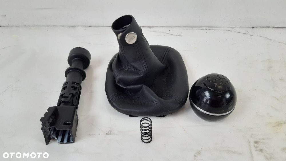 FIAT 500X LEWAREK DŹWIGNIA ZMIANY BIEGÓW