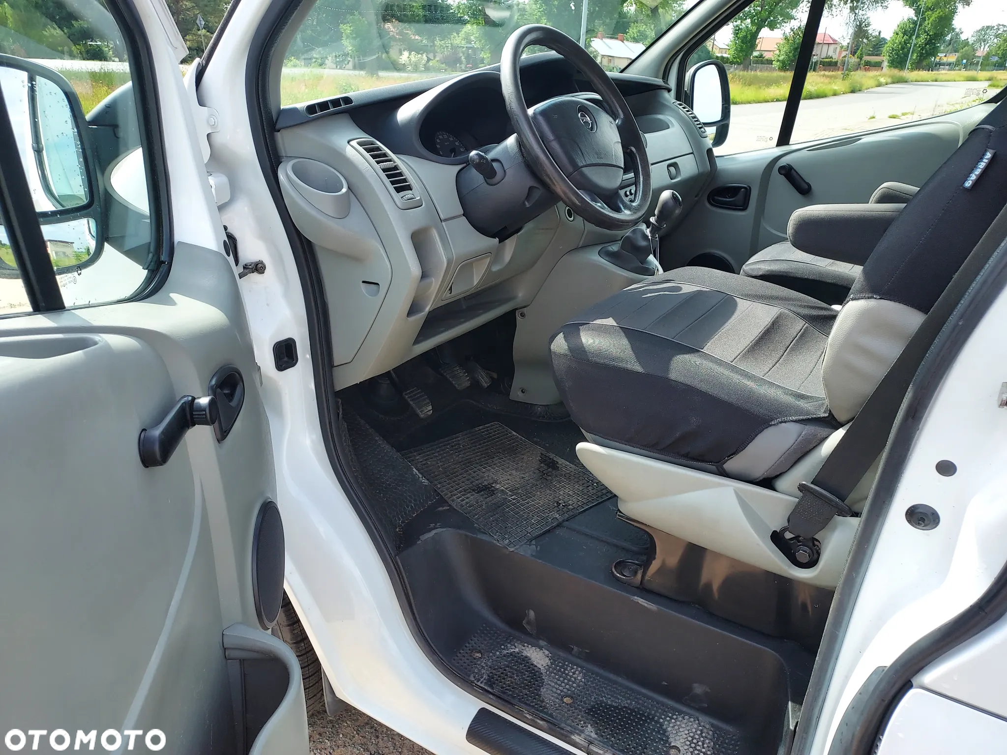 Opel Vivaro - 4