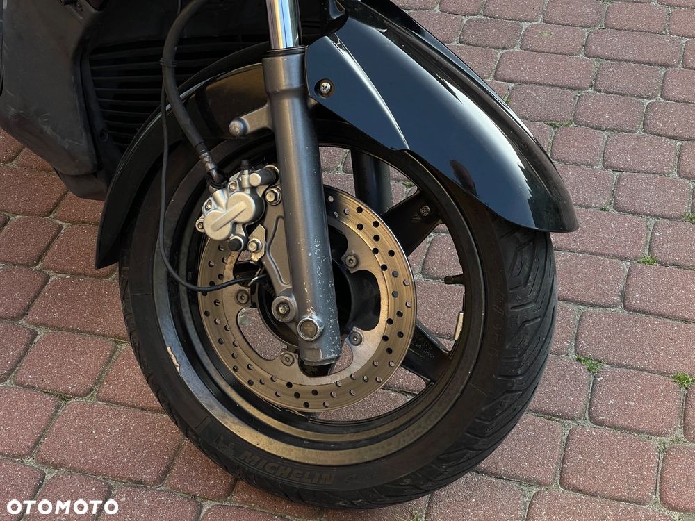 Yamaha X-max - 5