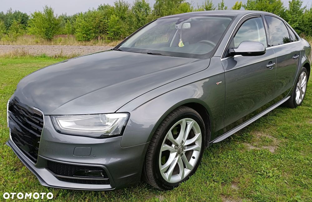 Audi A4 Limousine - 1