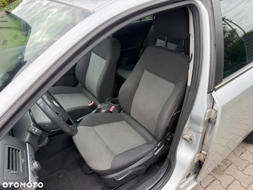 Opel Astra 1.6 Caravan Enjoy - 20