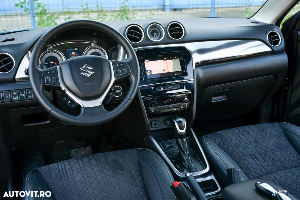 Suzuki Vitara 1.5 HEV Luxus - 18