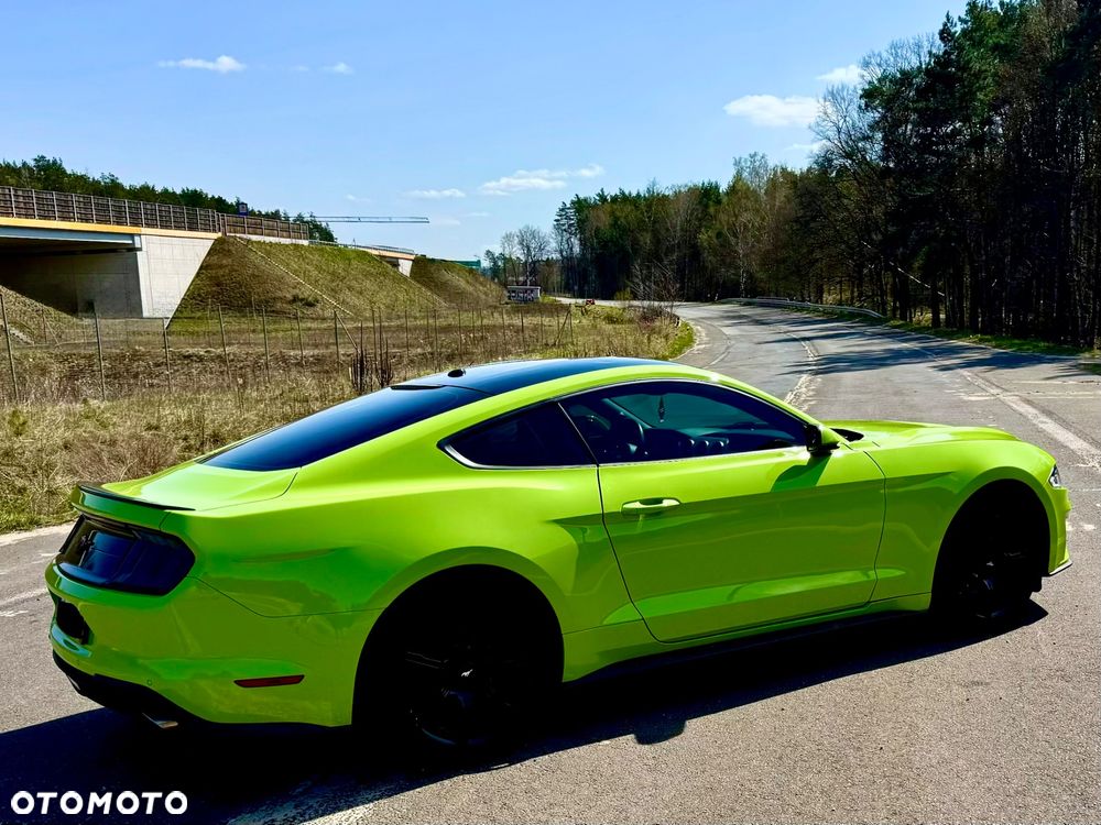 Ford Mustang - 14