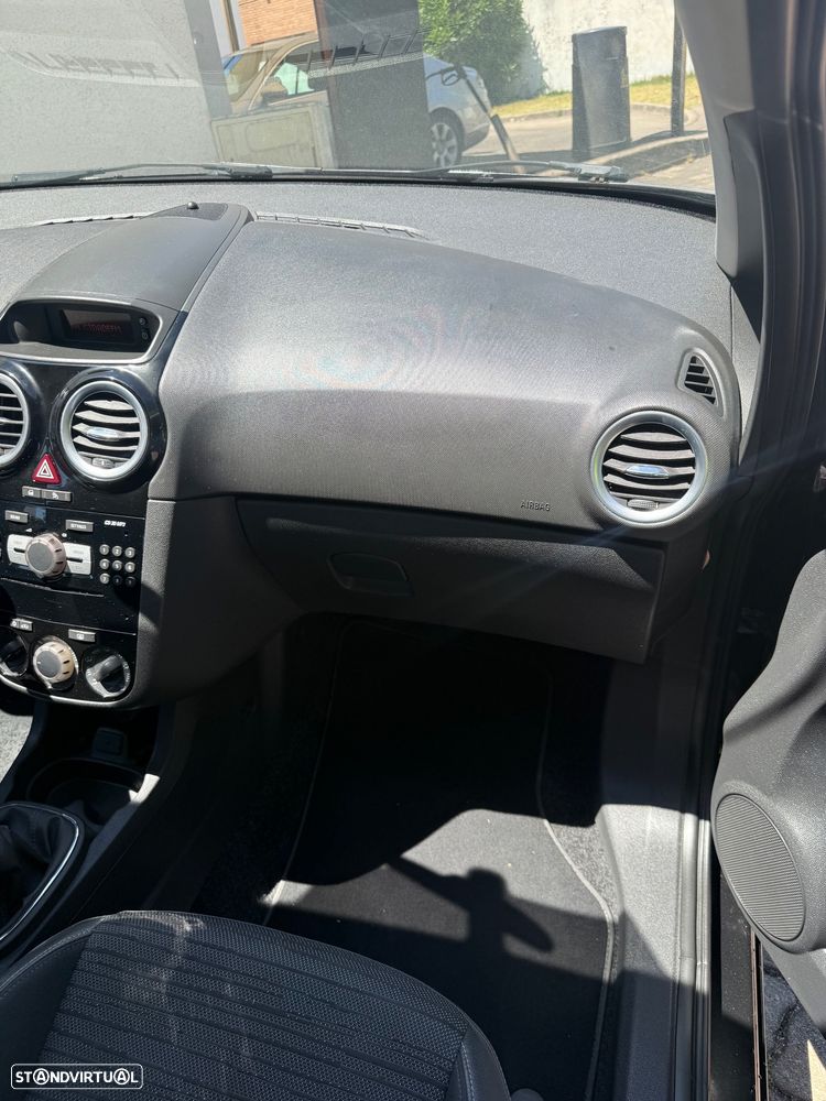 Opel Corsa 1.4 - 17