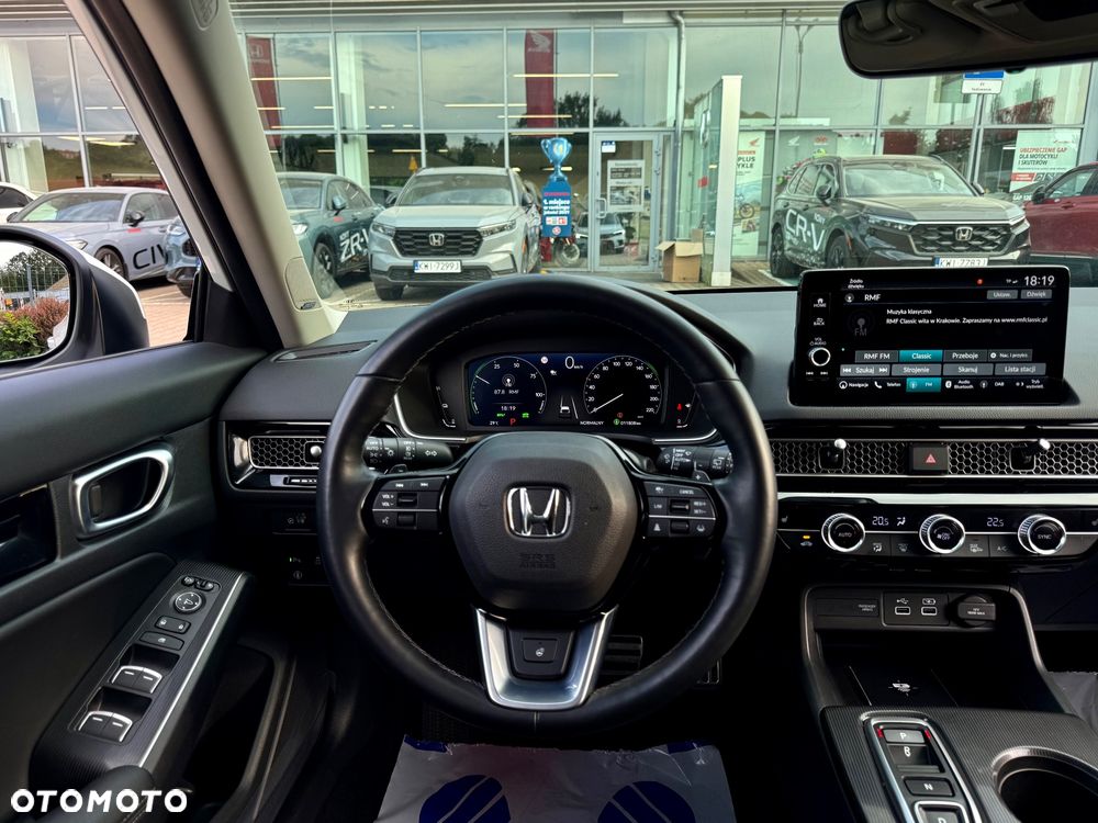 Honda Civic 2.0 i-MMD Advance BSI CVT - 12
