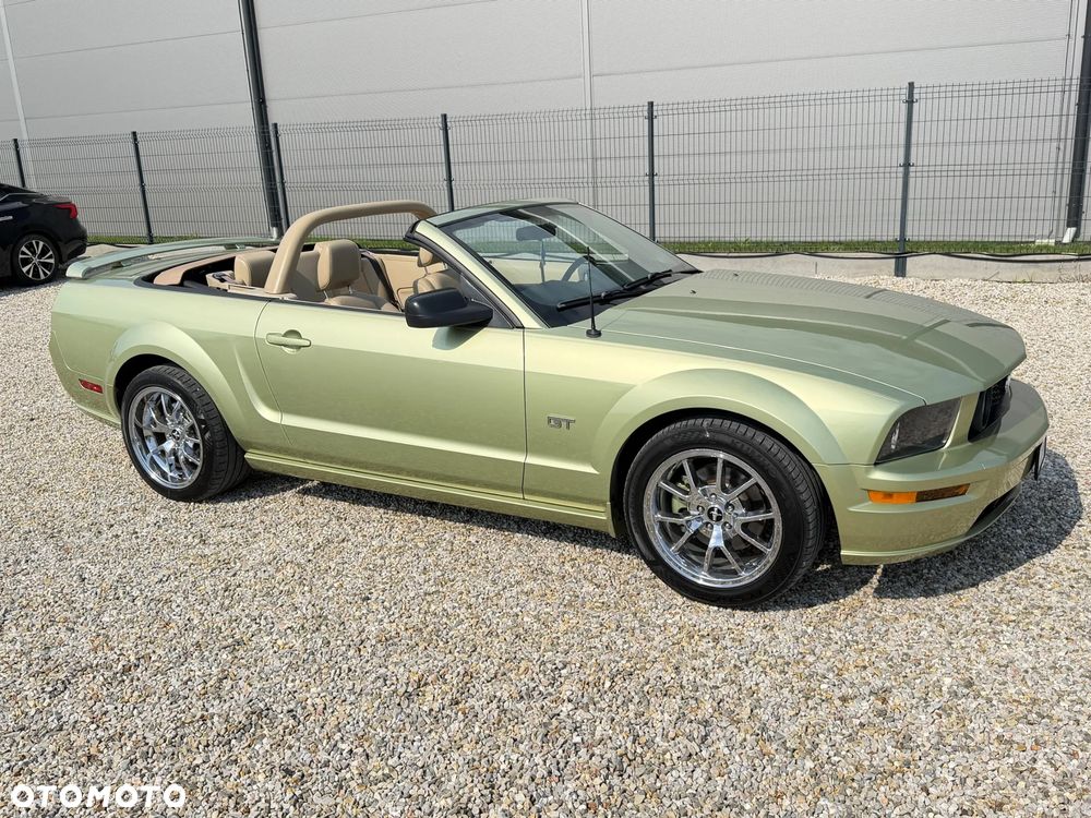 Ford Mustang - 5
