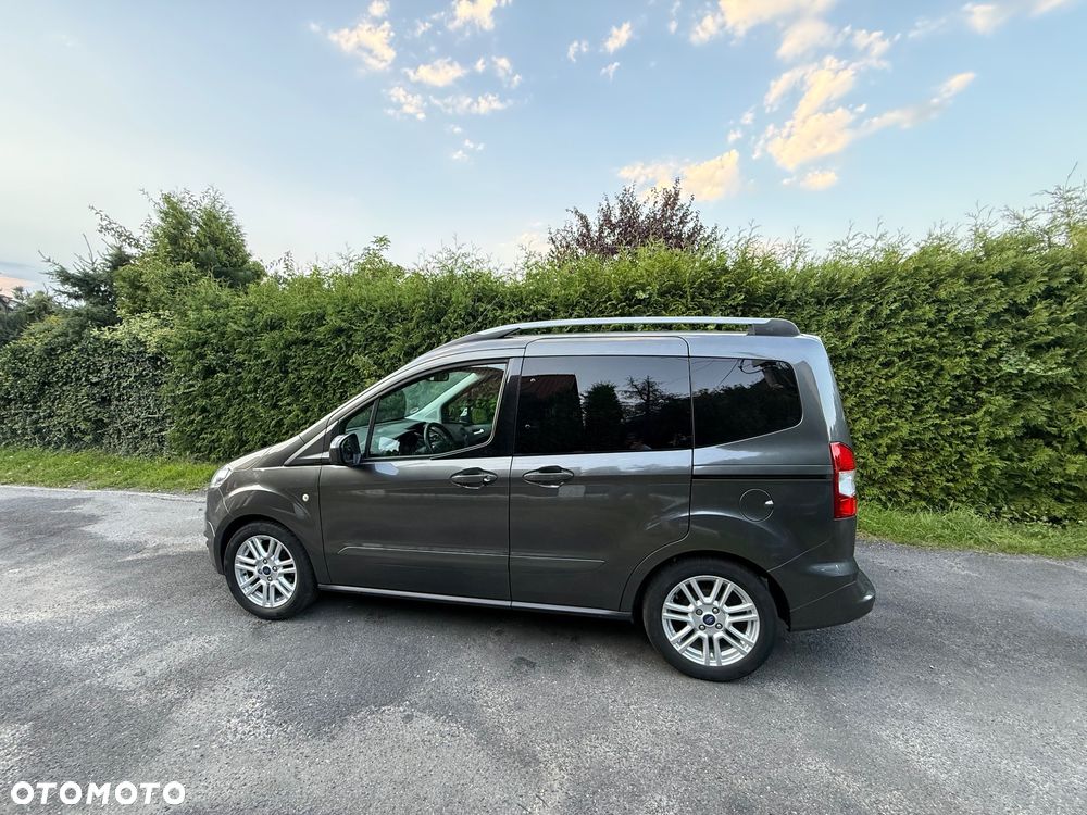 Ford Courier - 9