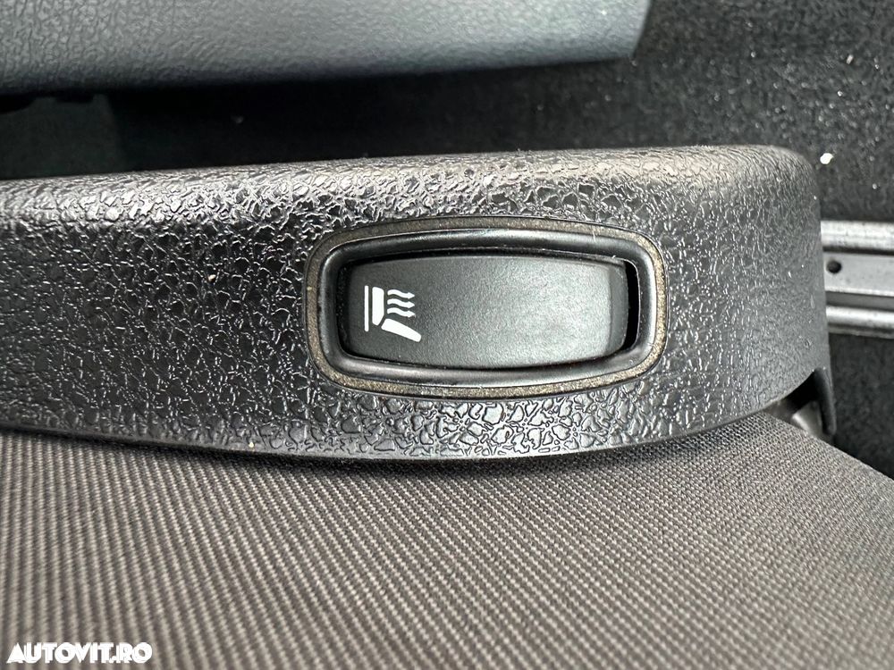 Dacia Lodgy dCi 110 Laureate - 13