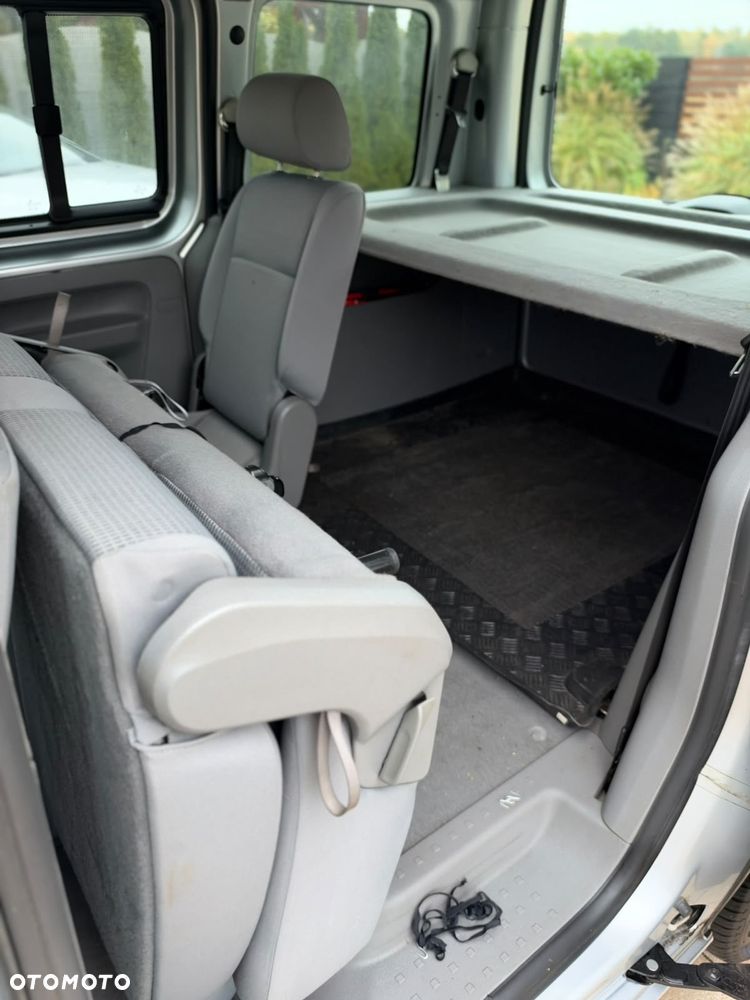 Volkswagen Caddy - 22