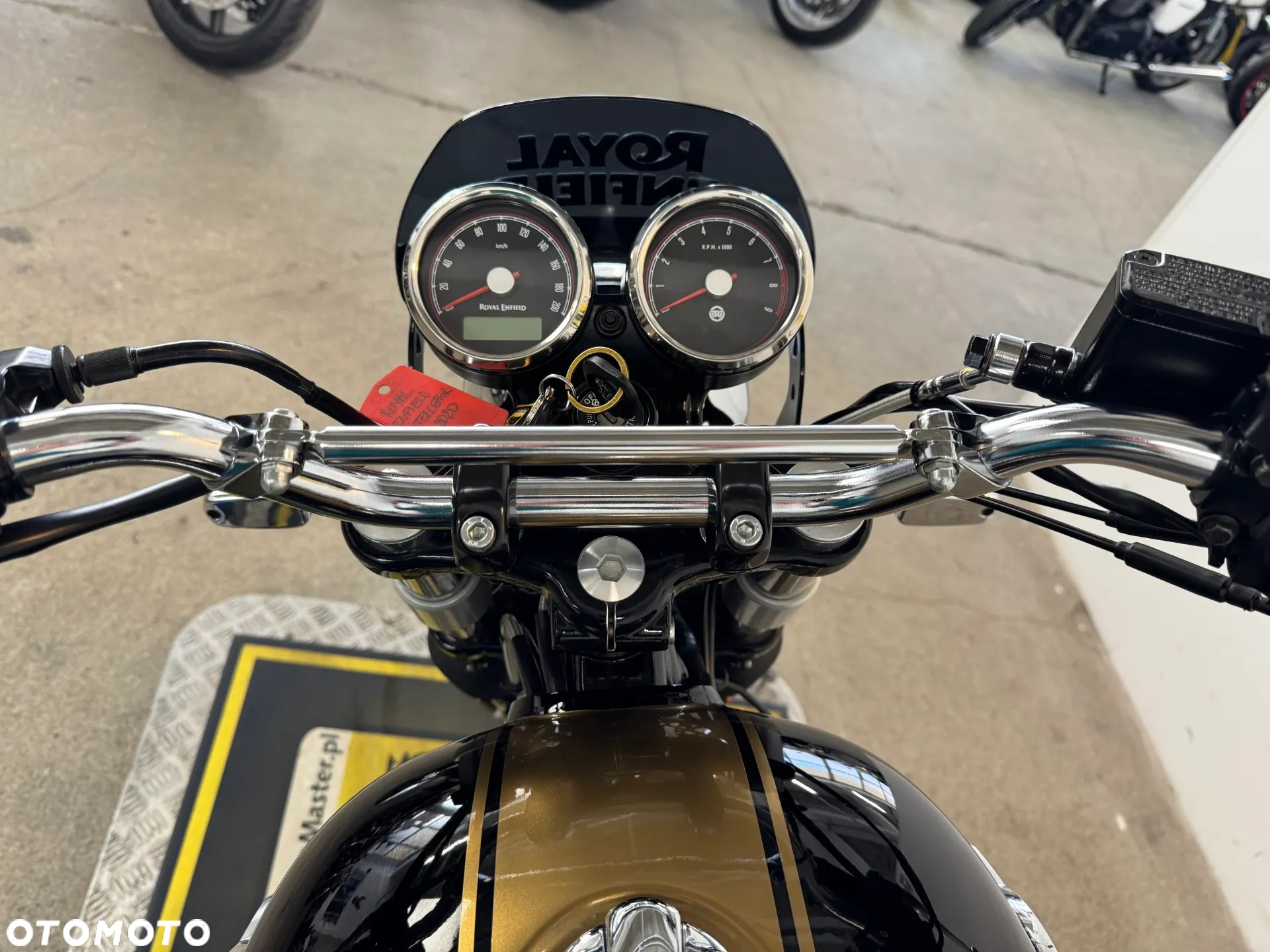 Royal Enfield Interceptor - 31
