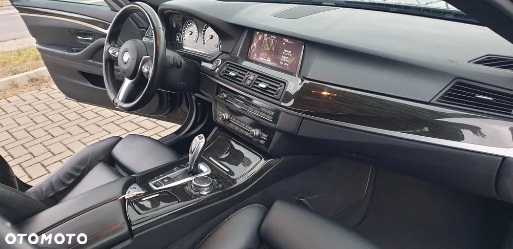 BMW Seria 5 535i xDrive - 11