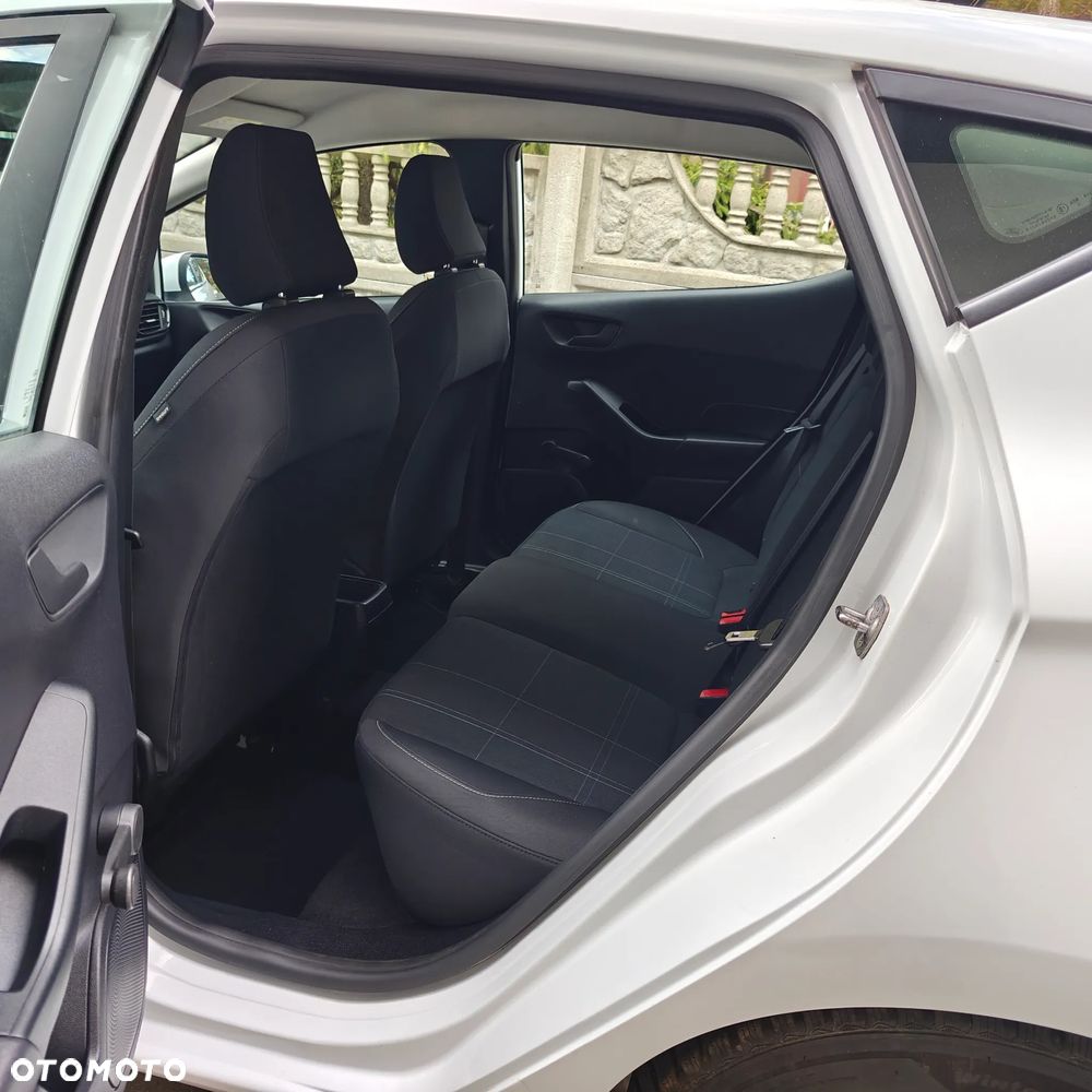 Ford Fiesta - 18