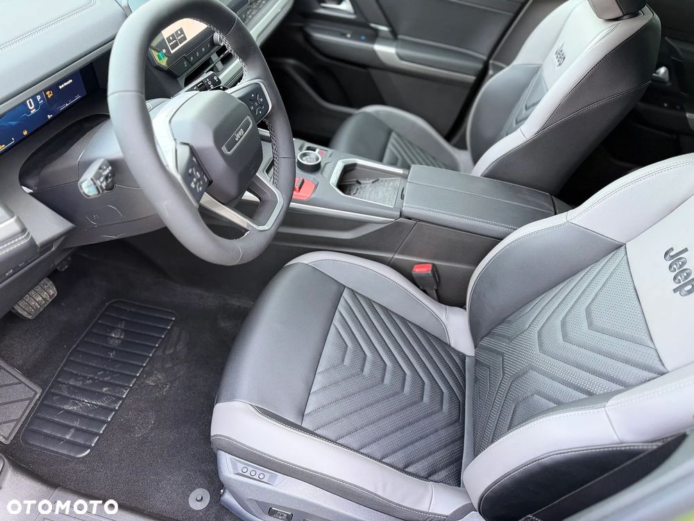 Jeep Compass 1.2 T3 mHEV First Edition FWD DCT - 13